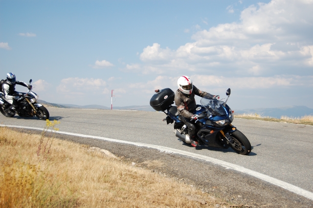 Trayecto en moto por carretera.JPG